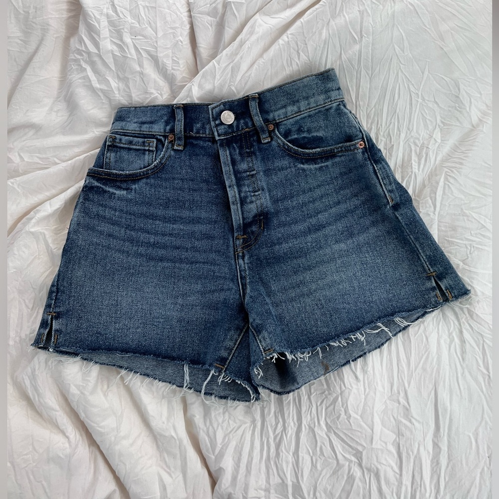 Pacsun High Rise Icon Short size 23